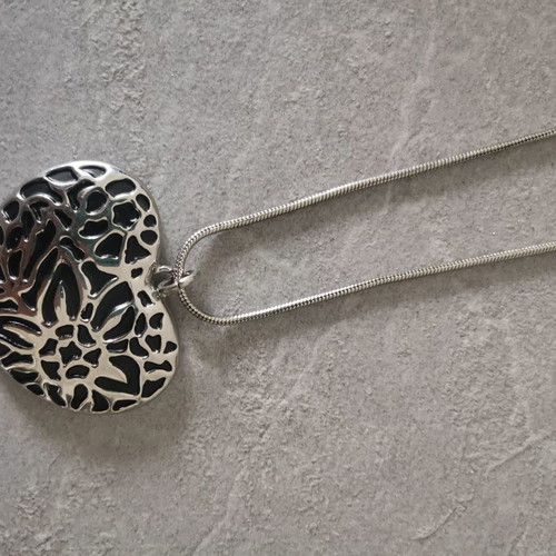 Faux necklaces used, assorted pack with clasp
