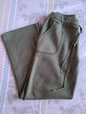 GuoDil olive winter tracksuit L like new with golden details