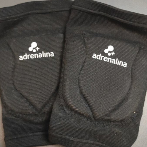 Adrenalina Knee Pads like new, size Medium, for sports
