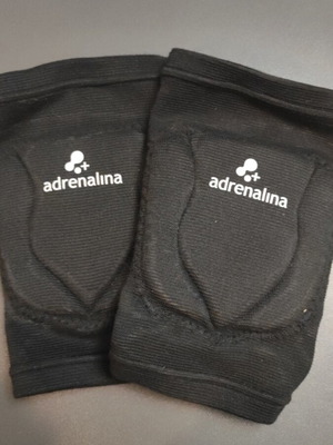 Adrenalina Knee Pads like new, size Medium, for sports