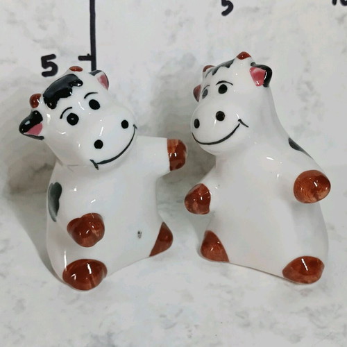 Cow figurines salt and pepper set Mallorca Super offer for a limited time at half price