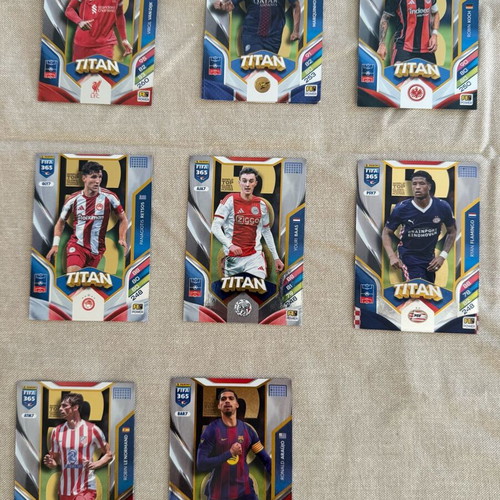 Titan Adrenalyn Fifa 365 2026 cards new, pack of 8 teams