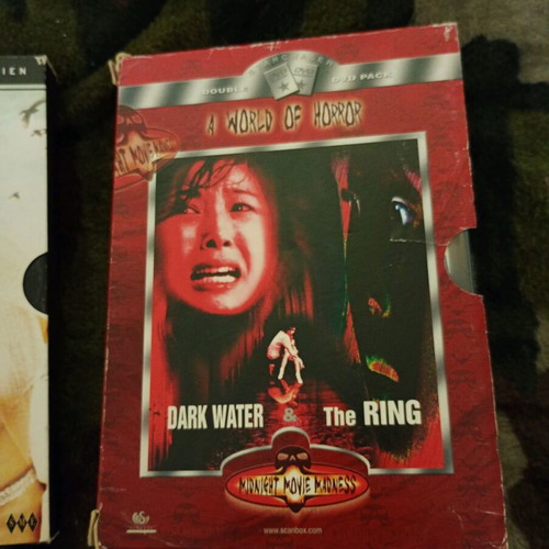DVD packs with crime and horror movies like new, Criminal Minds missing disc