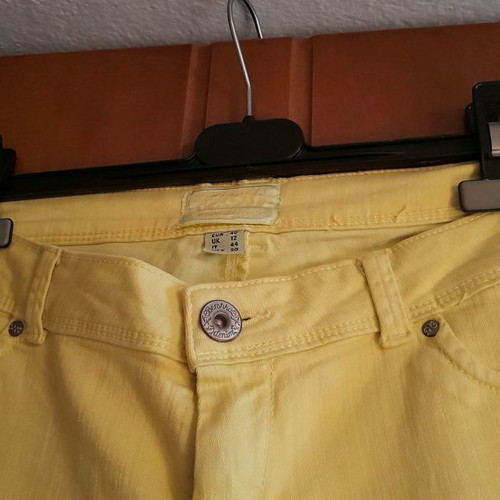 Bershka yellow denim pants like new, size 40