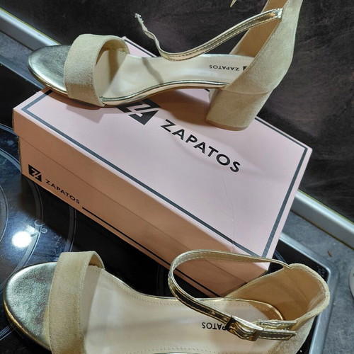 Zapatos beige sandals with thick heel new
