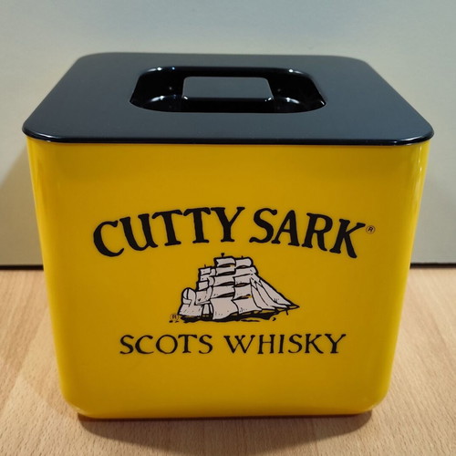 Cutty Sark Scots Whisky plastic promotional ice bucket like new