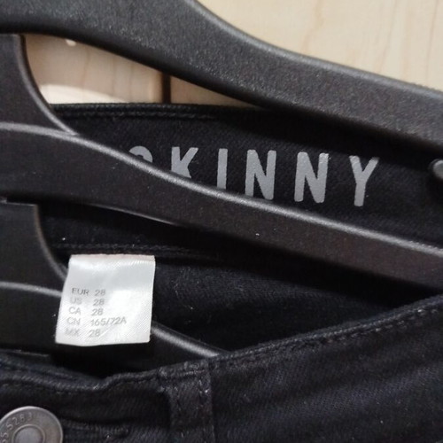H&M Black Skinny Jeans Like New With Rips