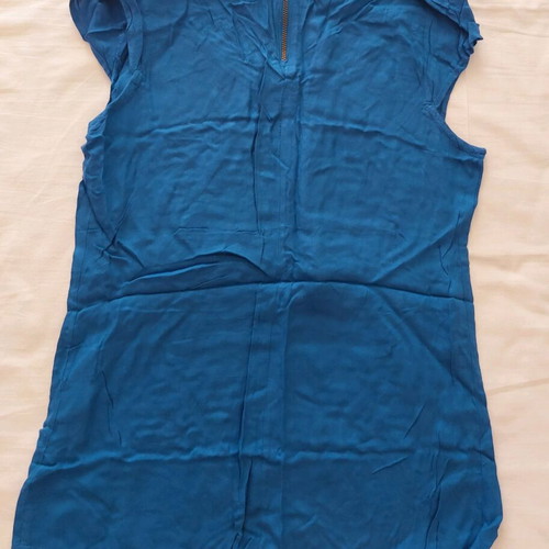 Blouses used, pack of 3, size XS