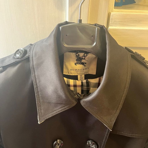 Burberry black trench coat used No 34 (XS)