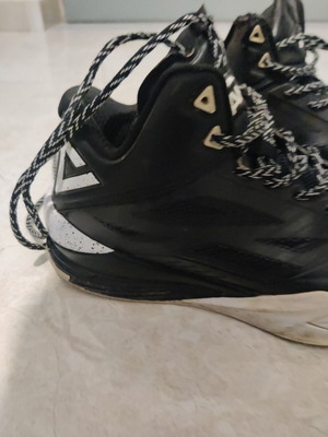 Peak basketball shoes used size 42 black