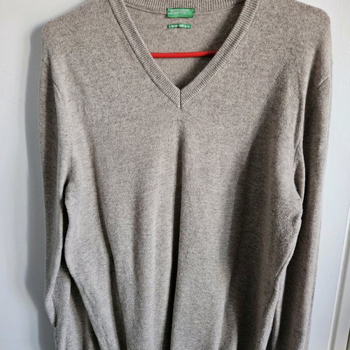 Benetton wool sweater large beige like new