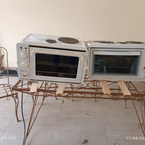 Davo K3500 Oven with Two Burners Like New