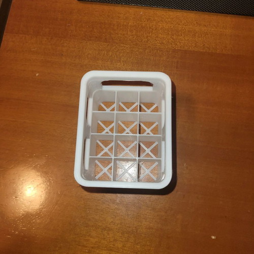 AA battery case in beer crate shape new