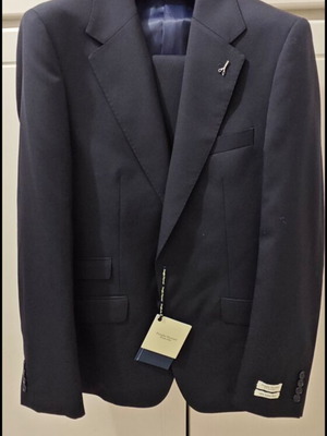 Douglas Hayward suit new, colorful, size L