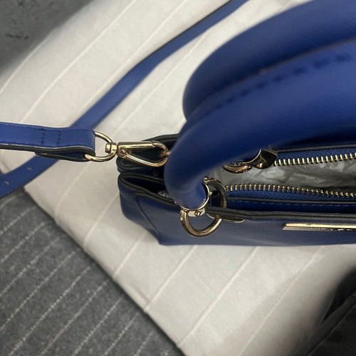 Carvela Kurt Geiger crossbody bag blue new, medium size