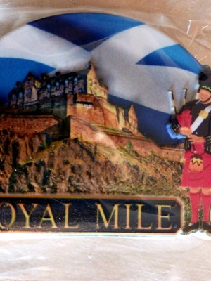 Edinburgh Castle souvenir magnet new