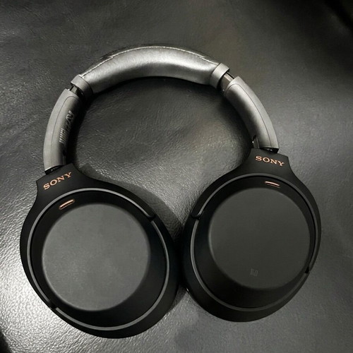 Sony 1000XM4 wireless headphones
