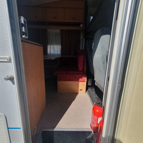 KNAUS camper used with two air conditioners and solar system