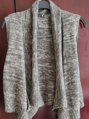 Knitted vest used, gray, size S