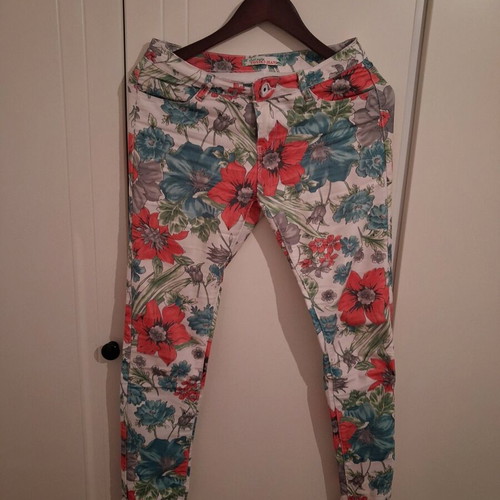Toxik3 Jeans Floral Skinny Pants like new, size M