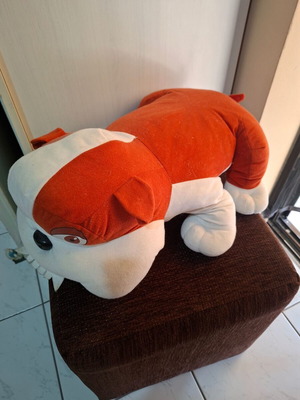 Plush dog from Rio movie, like new