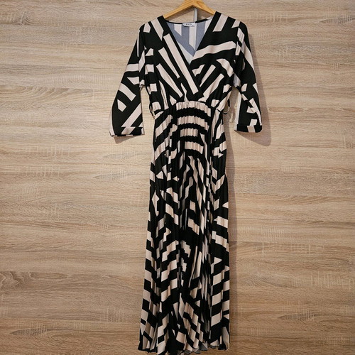Midi pleated dress like new, one size, black and beige, Ifos fashion