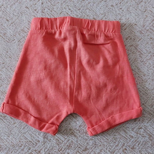 Orchestra shorts for 9 months like new, set of 2