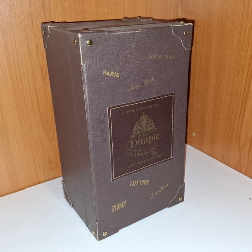 Dimple 15 Years Old Whisky 40% 700ml Collectible Gift Box 2004 New