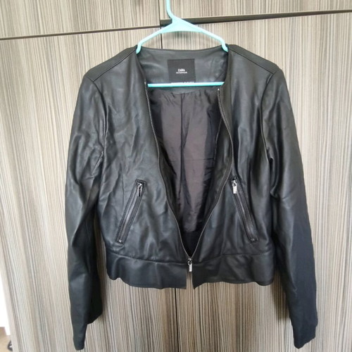 Leather jacket Zara large size like new, black