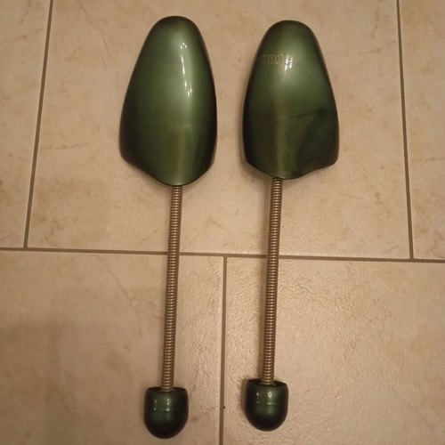 Shoe trees like new, pair of 1
