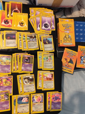 Expedition Base Set Theme Deck Echo Pokemon boxed full with mint cards and brochures-coin like new