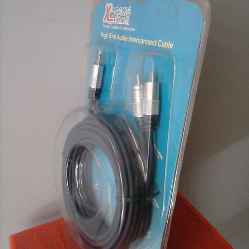 2 x RCA male to 3.5mm male stereo cable 5m high quality