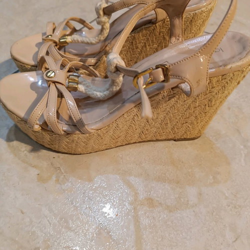 Platform sandals like new, beige, patent leather and rope
