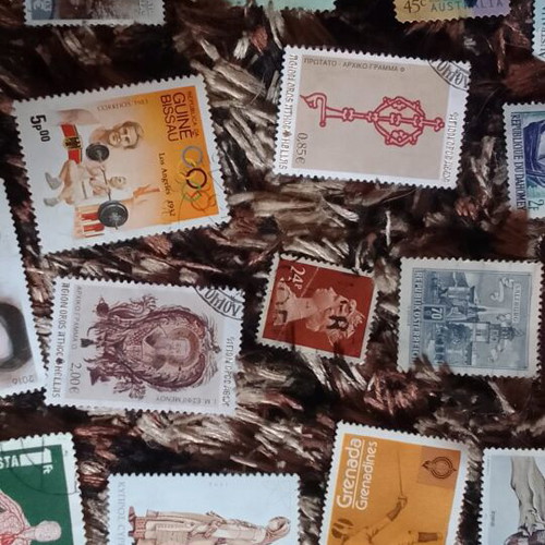 Collectible stamps like new, pack of 37 pieces