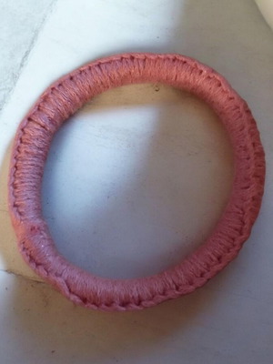 Handmade macrame bracelet pink slightly shiny for thin wrist