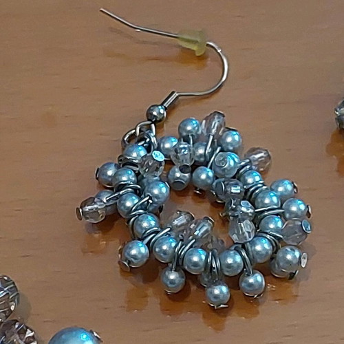 Oriflame jewelry set like new, silver necklace and earrings
