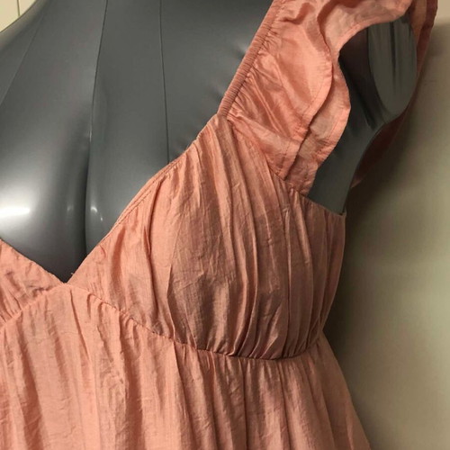 Mine dress like new, size S/M