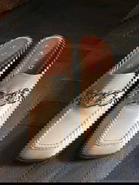 Chio δερμάτινα μπεζ loafers