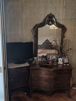 Bedroom vanity like new