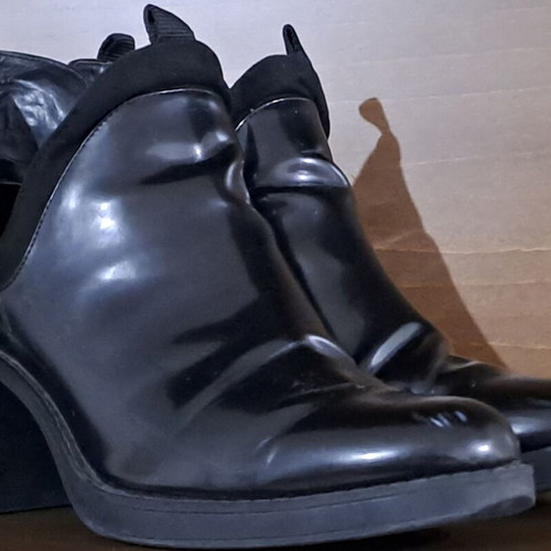 Zara black ankle boots like new, size 39, PU material