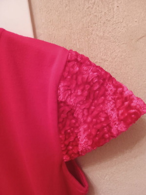 Φόρεμα για κορίτσι 8 ετών σαν καινούργιο, φουξια με γούνινο πανωφόρι