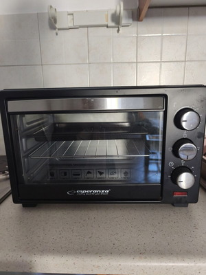 Oven 20 Lt like new, fully functional