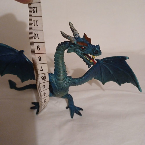 Dragon figure like new