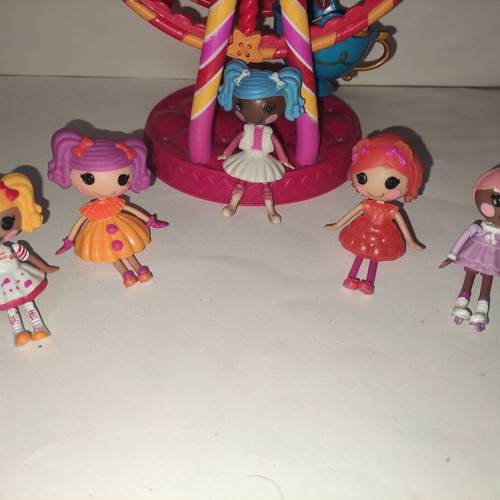 Lalaloopsy Ferris Wheel and 5 Figures used set