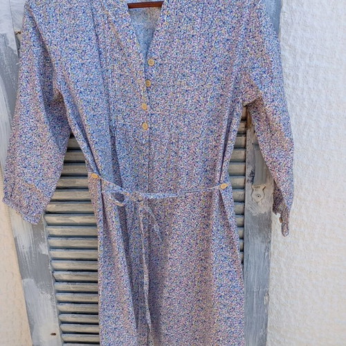 Vintage dress used in very good condition
