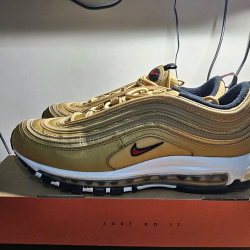 Nike Air Max 97 Gold Bullet like new, collectible