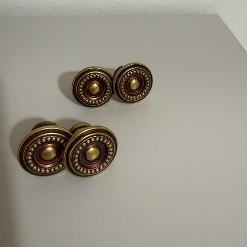 Vintage brass drawer knobs set of 4 like new
