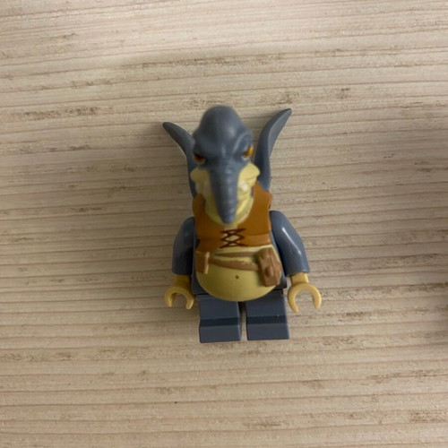 Lego Watto Tan Hands minifigure like new