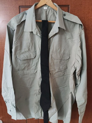 Shirts like new, short-sleeve and long-sleeve with tie