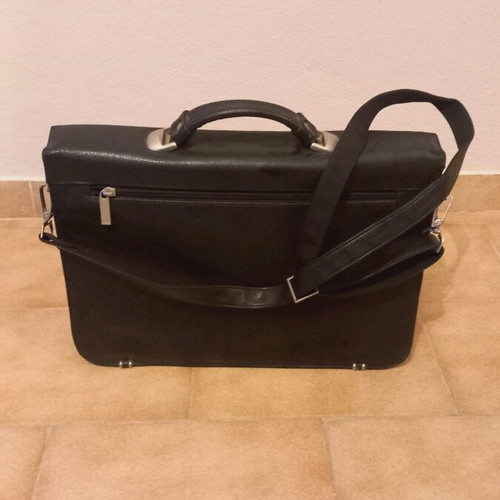Men's office bag leatherette like new, black